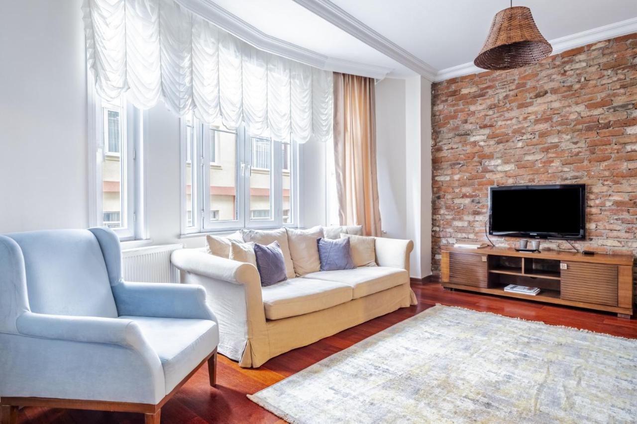 Centrally Located Apartment With Balcony In Sisli Isztambul Kültér fotó