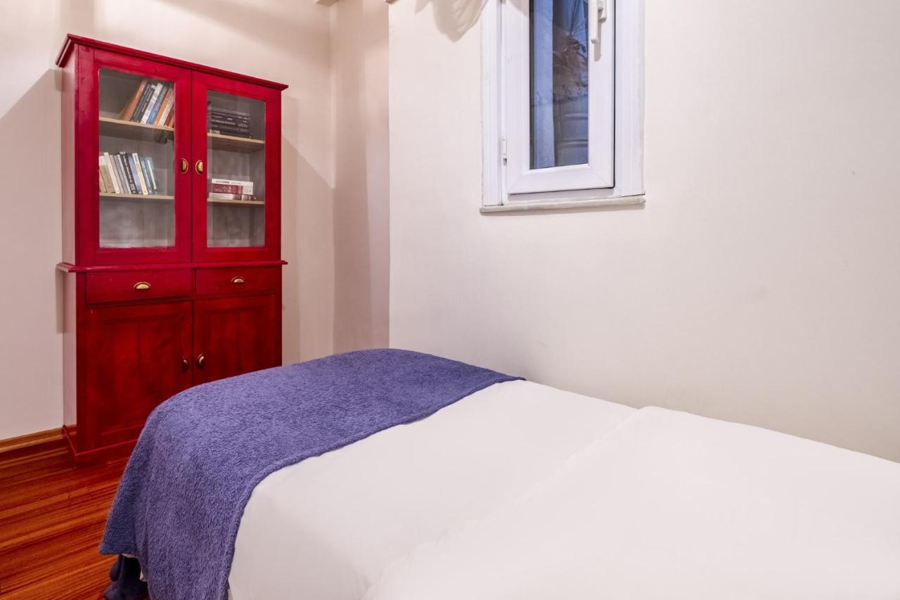 Centrally Located Apartment With Balcony In Sisli Isztambul Kültér fotó